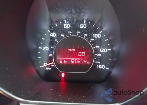 2015 Kia Soul z USA, uszkodzony, nr VIN KNDJN2A20F7217792